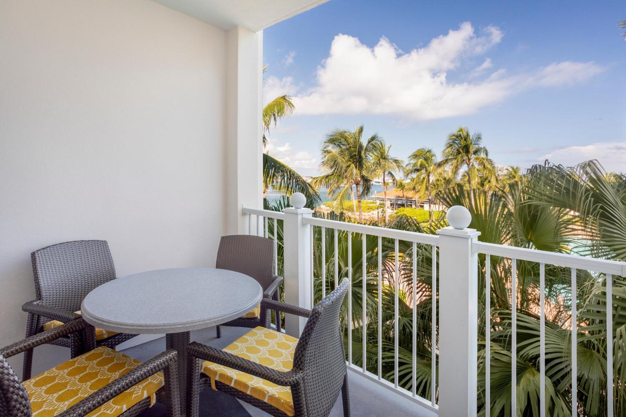 Harborside Resort & Vacation Rentals At Atlantis Nassau Bilik gambar